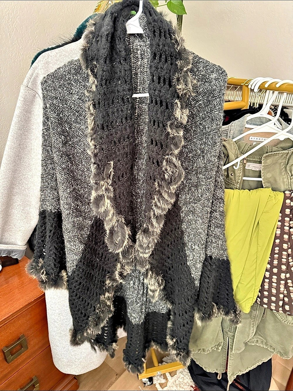Felicity Open Front Fringe Shrug in Black & Gray - Alpaca One size